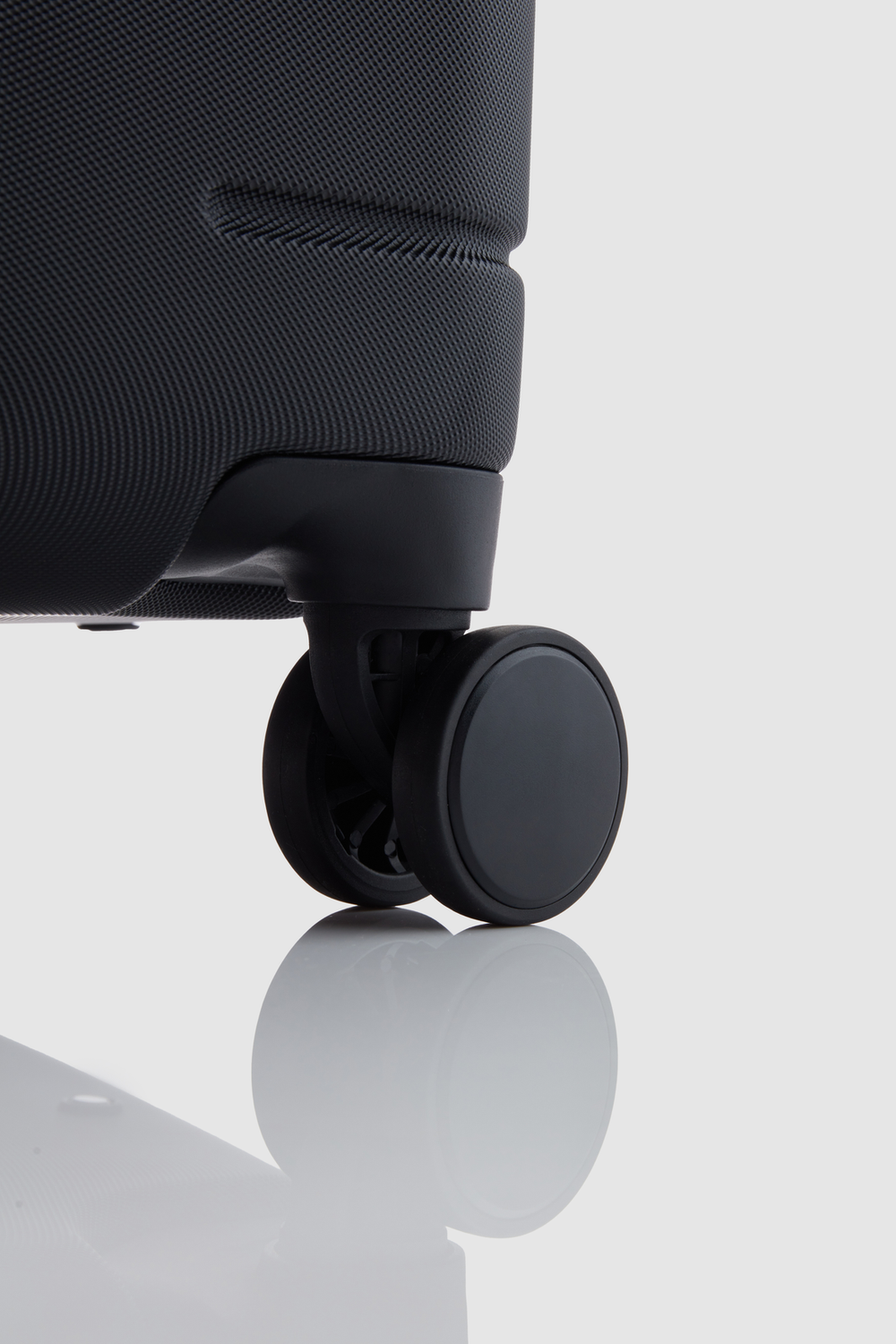 Stori Check-In 65cm Suitcase