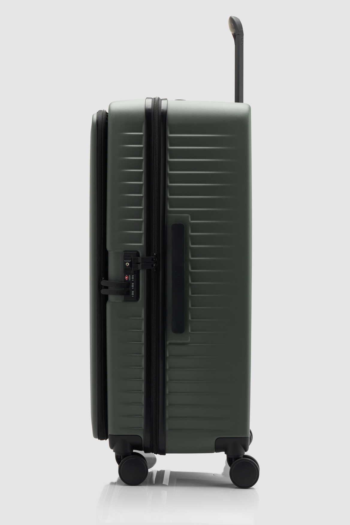 Venture Dual Open 76cm Suitcase