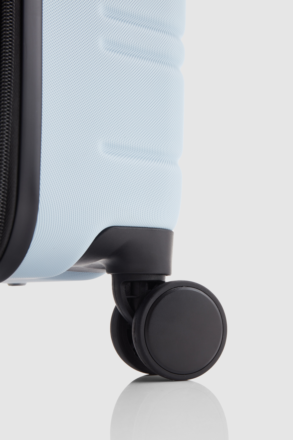 Stori Carry-On 55cm Suitcase