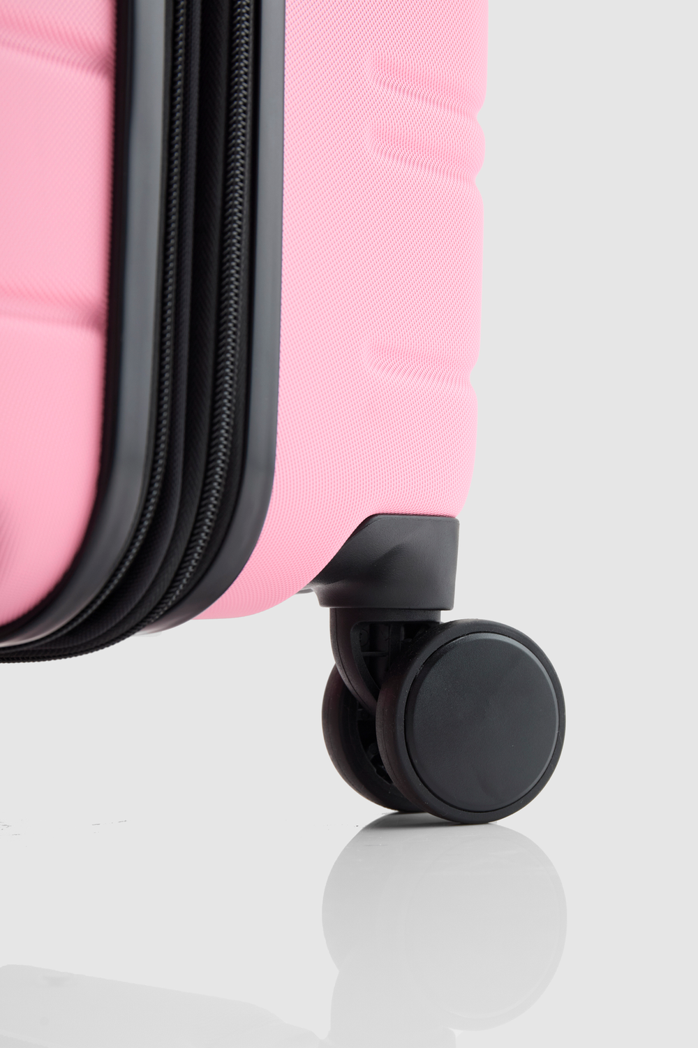 Stori Check-In 75cm Suitcase