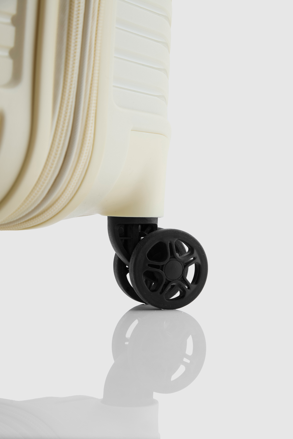 Bondi Dual Open 66cm Suitcase